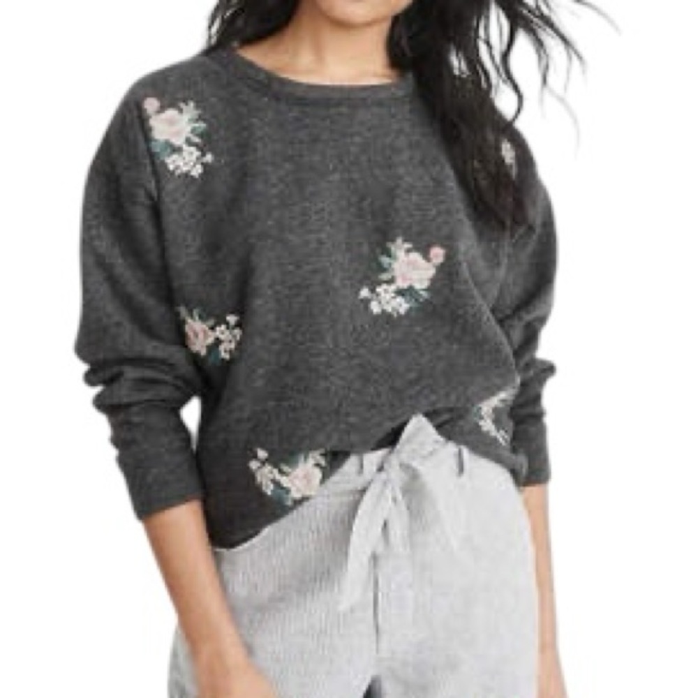 Abercrombie & Fitch Gray Floral Embroidered Crewneck Sweater Cropped — Size S